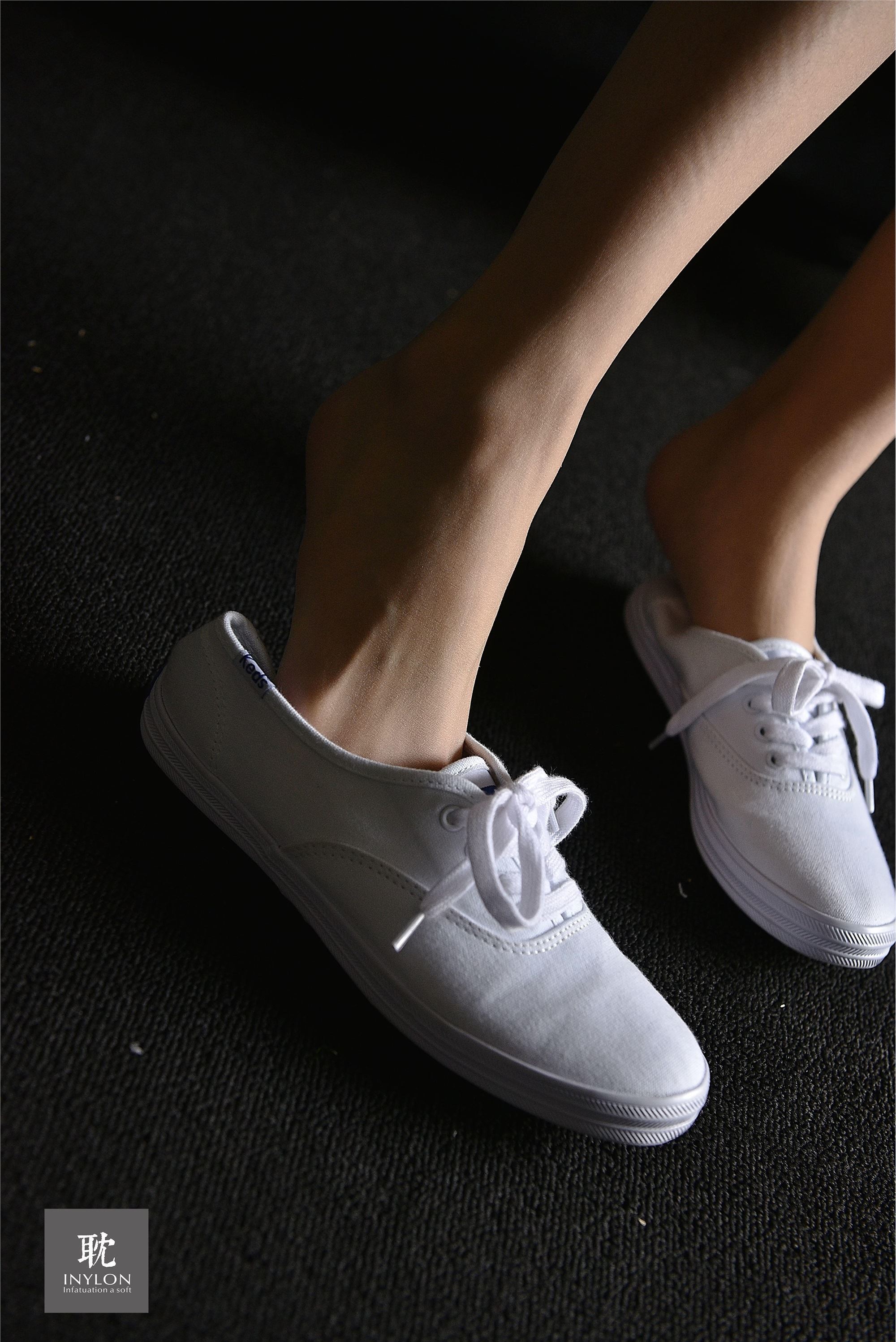 IESS异思趣向《普惠集240》- 模特：幸子《另类原光高反差运动丝》